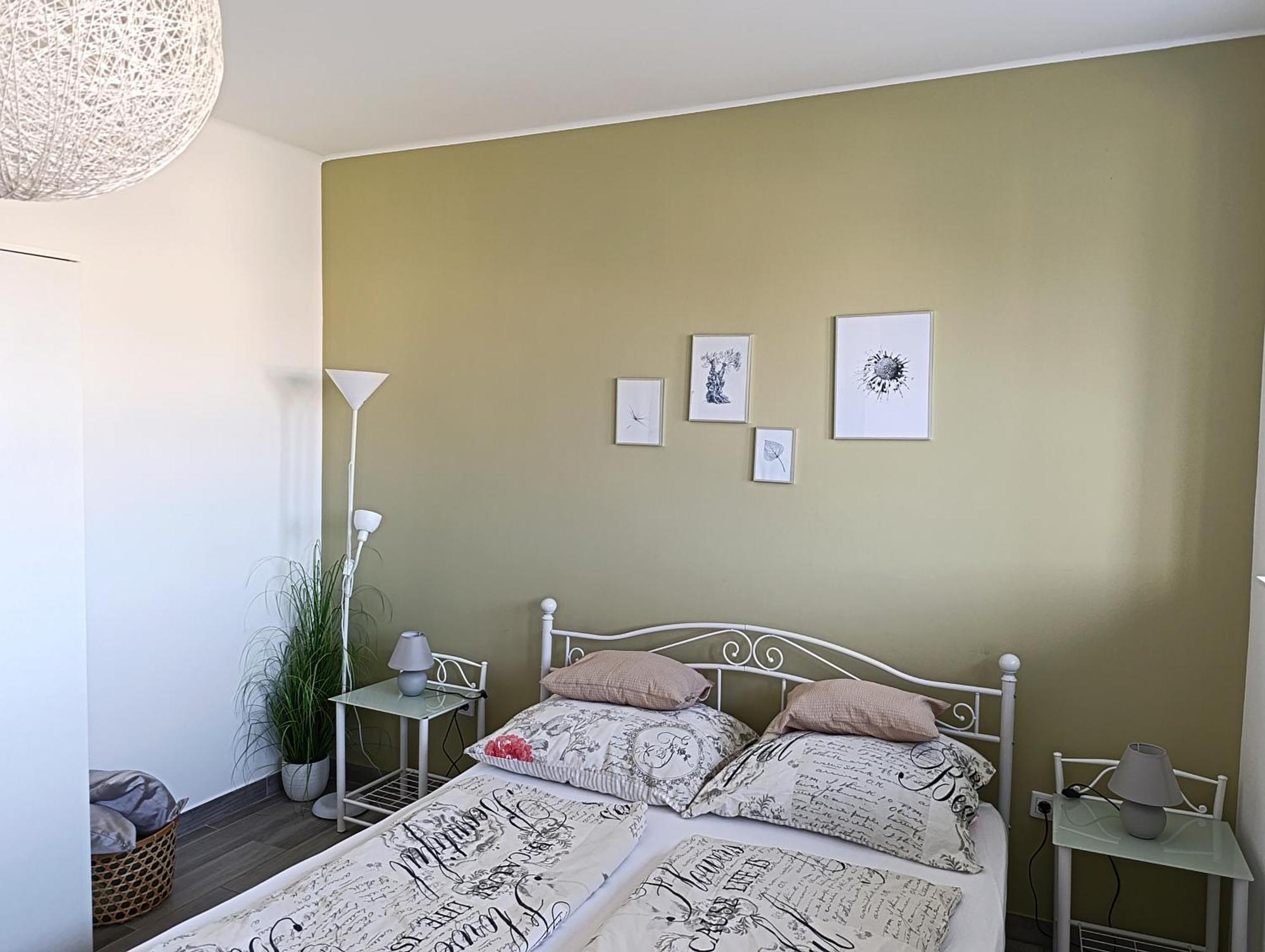 Apartment Eleven